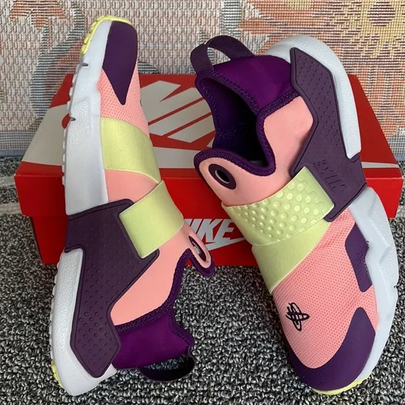 NIKE WMNS HUARACHE EXTREME PINK TINT / CITRON TINTSneakers AV8239 600