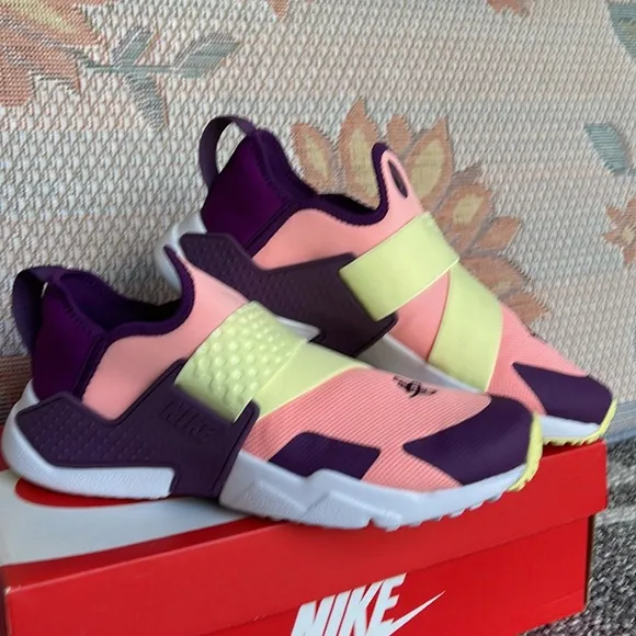 NIKE WMNS HUARACHE EXTREME PINK TINT / CITRON TINTSneakers AV8239 600