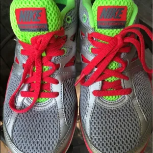 Nike women running shoes