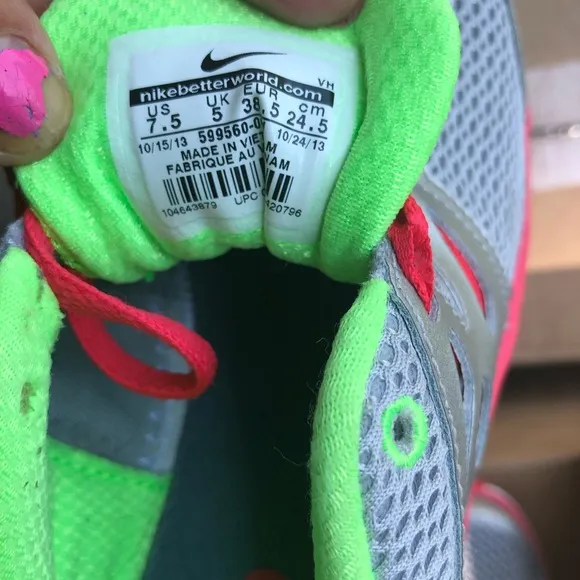 Nike women running shoes