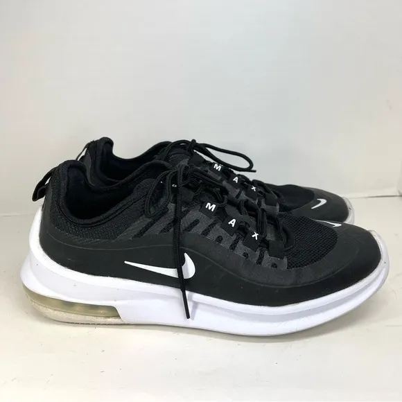NIKE Women’s Air Max Tennis Shoes Size 7.5 EU 38.5