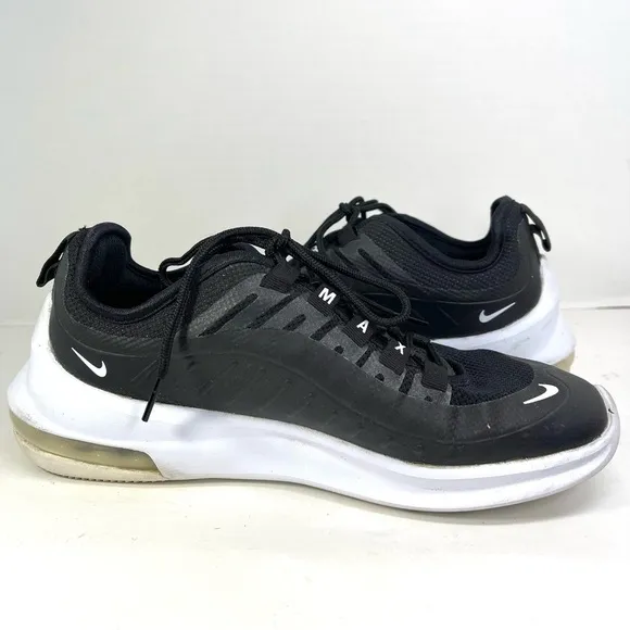 NIKE Women’s Air Max Tennis Shoes Size 7.5 EU 38.5
