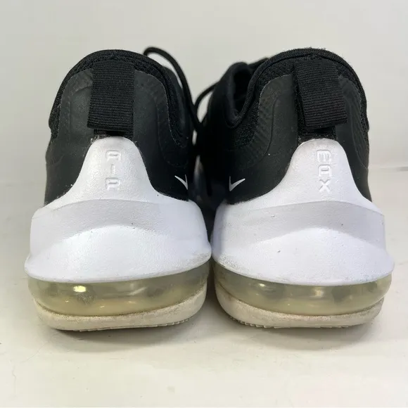 NIKE Women’s Air Max Tennis Shoes Size 7.5 EU 38.5