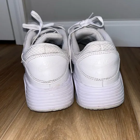 Nike Women’s Air Max White Size 8.5