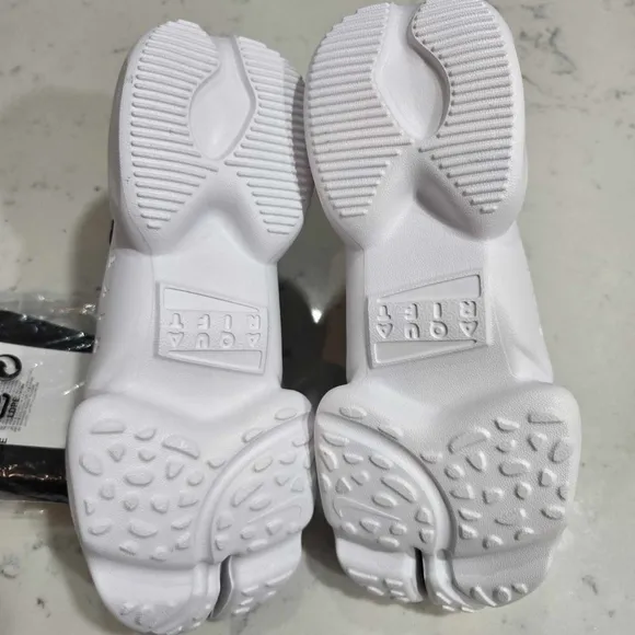 Nike Women’s Aqua Rift Split Toes Shoes With Socks &quot;Black/White&quot; AQ4797-002 New