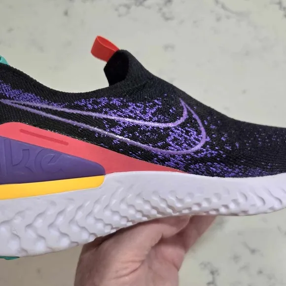 Nike Women’s SZ.7.5 Epic Phantom React Flyknit &quot;Black Multi&quot; Running Shoes New