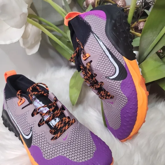 Nike Women's Wildhorse 7 Trail Running Shoes brand new