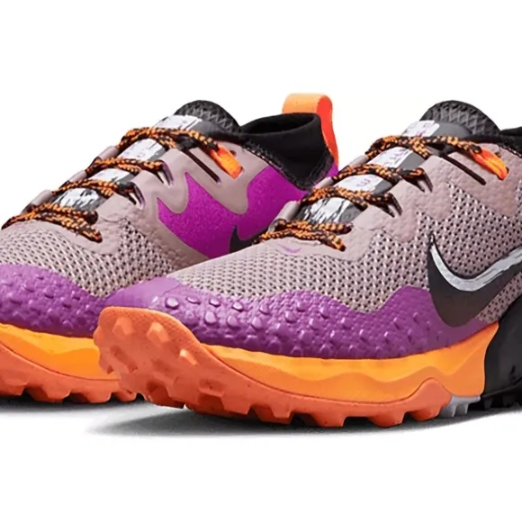 Nike Women's Wildhorse 7 Trail Running Shoes brand new