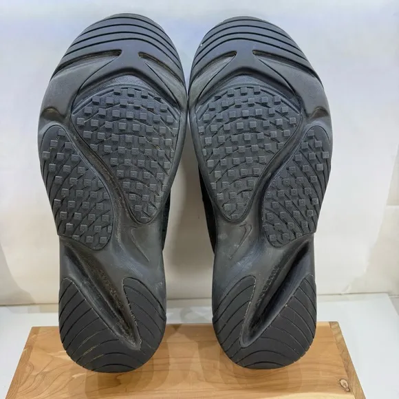 Nike Zoom 2K Trainers Triple Black Shoes AO0269-002 Men’s Size 10.5