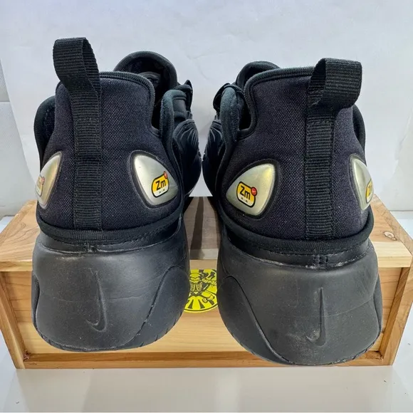Nike Zoom 2K Trainers Triple Black Shoes AO0269-002 Men’s Size 10.5