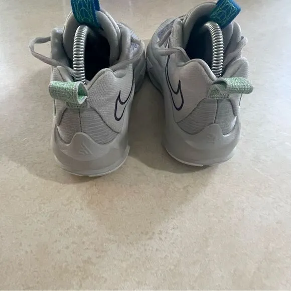 Nike Zoom Freak 3 gray fog max shoes size 7 men’s green