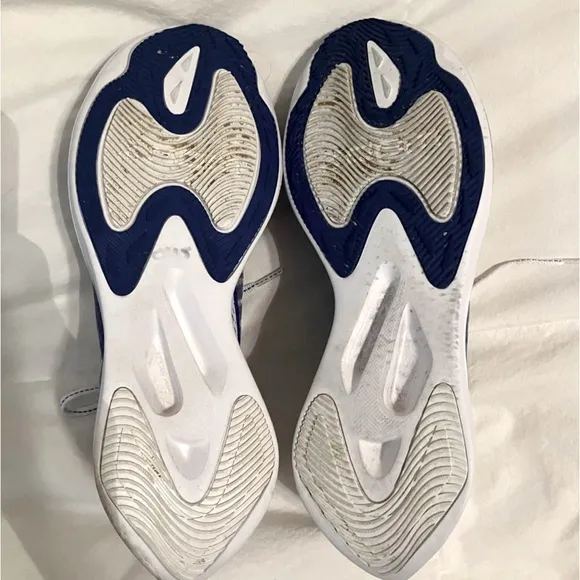 Nike Zoom Gravity Racer Blue Men’s Tennis Shoes Size 10.5 Excellent condition