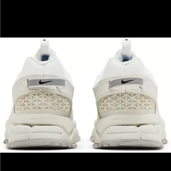 Nike Zoom Vomero Roam Summit White Shoes HV6410-100 Women’s new