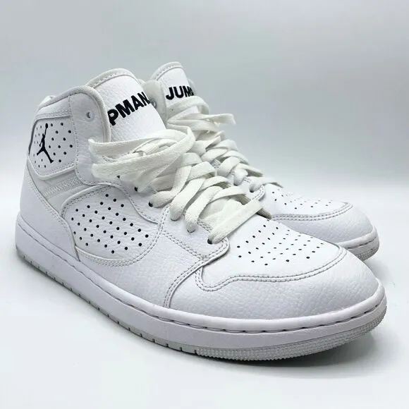 Nike Access White men’s basketball shoes - size 8