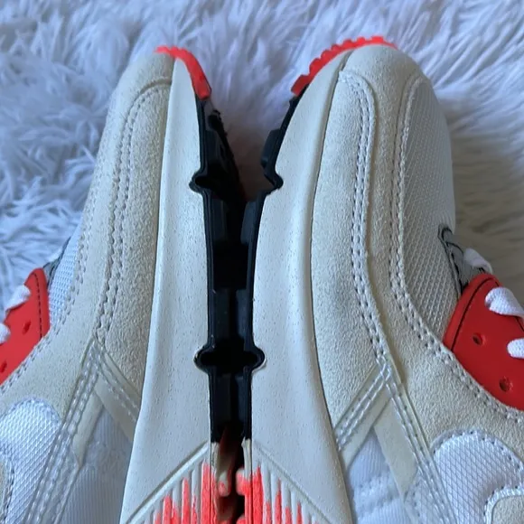 NikeAir Max III Premium in White/Bright Crimson