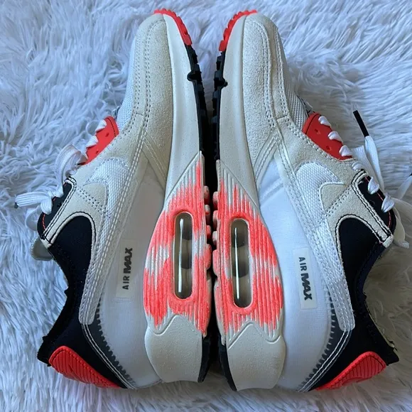 NikeAir Max III Premium in White/Bright Crimson