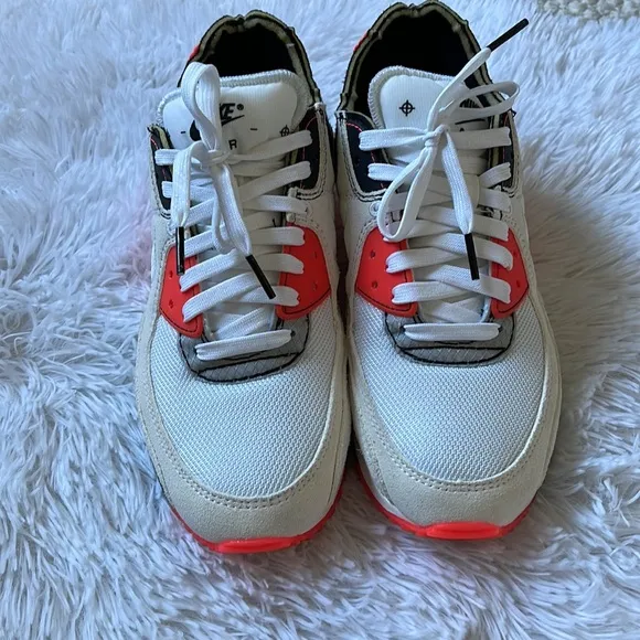 NikeAir Max III Premium in White/Bright Crimson