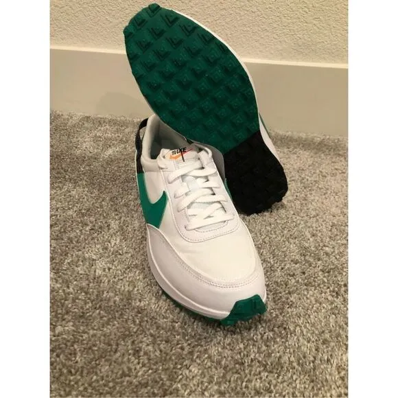 Nike Waffle Debut SE Men’s Size 9 Shoes