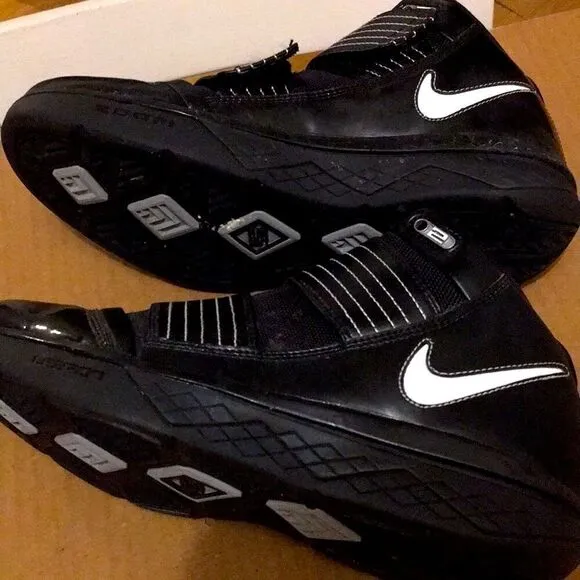 Nike Zoom Soldier 3 shoes