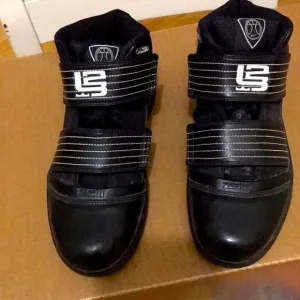 Nike Zoom Soldier 3 shoes