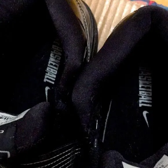 Nike Zoom Soldier 3 shoes