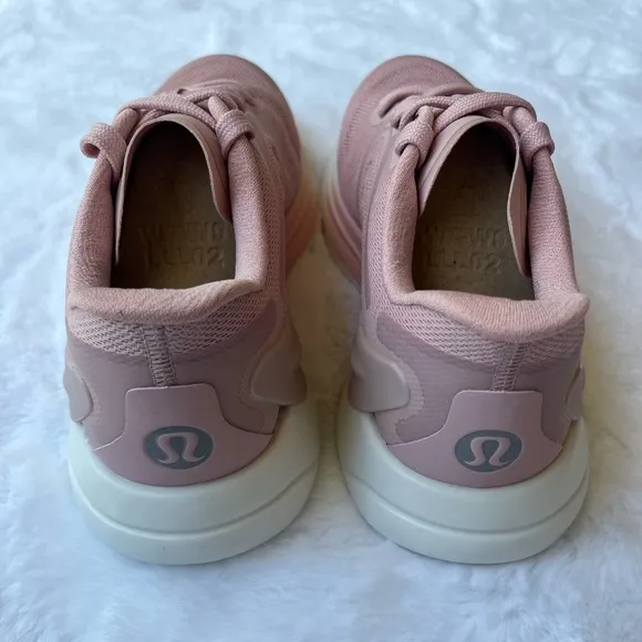NIP Women’s Lululemon Blissfeel 2 Running Shoes