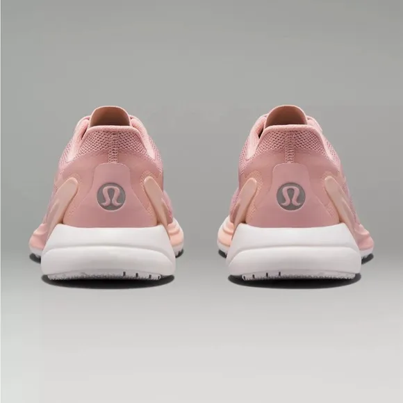 NIP Women’s Lululemon Blissfeel 2 Running Shoes