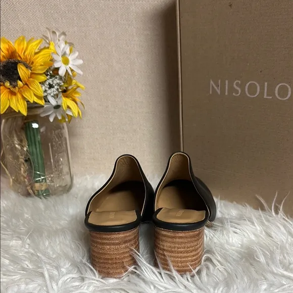 Nisolo Women’s Black Mules