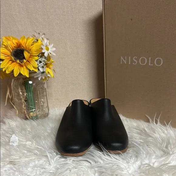 Nisolo Women’s Black Mules