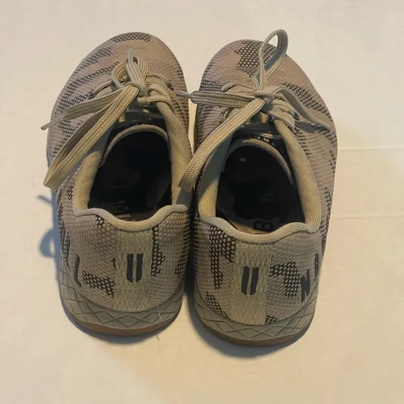 Nobull shoes women’s size 7.5‎ tan black pre-owned condition
