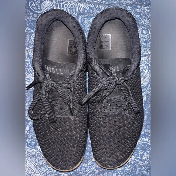 NOBULL SuperFabric Trainer Lace Up Shoes | Black Gum — Women’s Size 11 Men’s 9.5