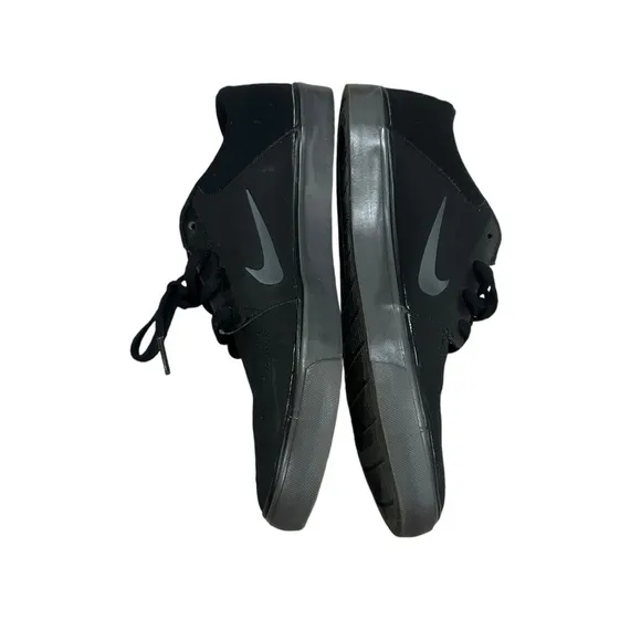 Nope SB port more black skating shoes 746743-020