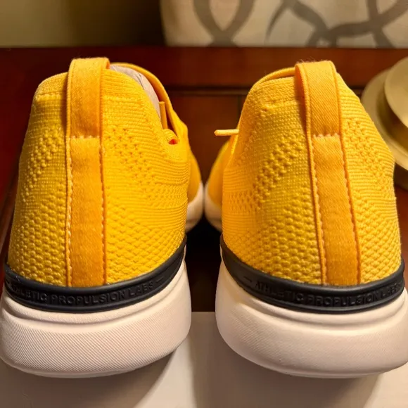 NWB - APL Women's TechLoom Breeze Marigold/White Running Shoes - Size 10