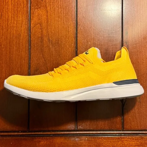 NWB - APL Women's TechLoom Breeze Marigold/White Running Shoes - Size 10