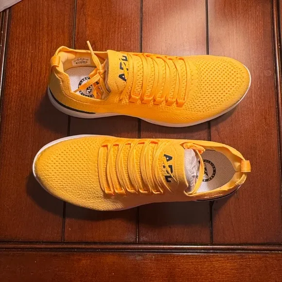 NWB - APL Women's TechLoom Breeze Marigold/White Running Shoes - Size 10
