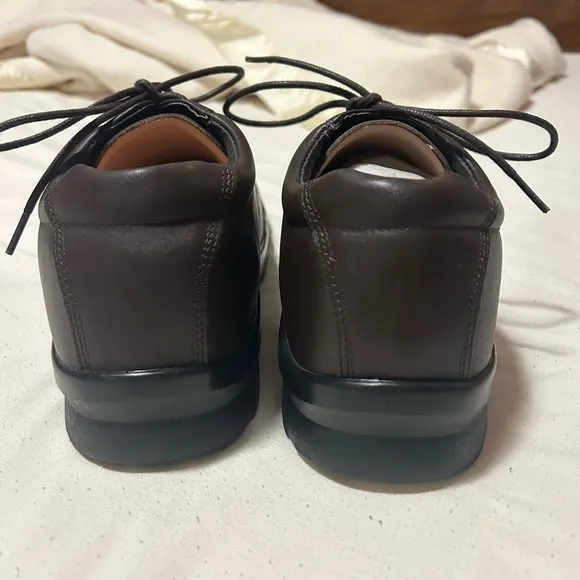 NWOB Apex Ambulator Oxford Men’s shoes 11.5M 1271M