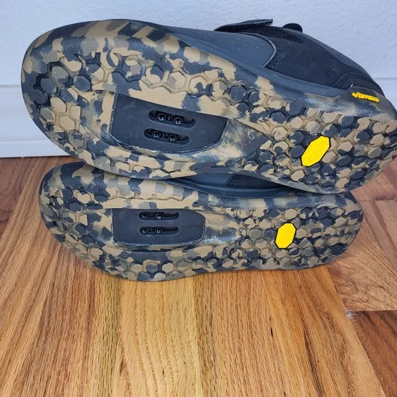 NWOB GIRO Chamber II mountain bike shoes size US 5.5/EU38