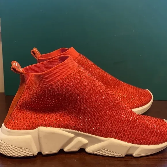 NWOT GSUWOO So Real Speed Fully Covered with Tangerine Crystals Athletic Shoes