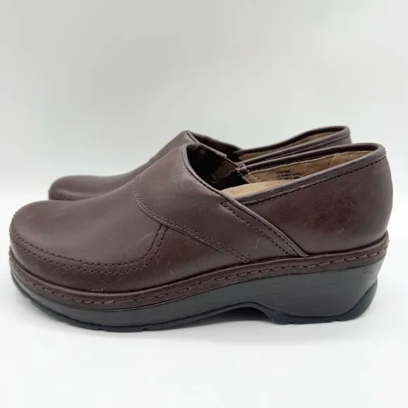 NWOT Klogs Womens Sonora Work Clog Brown Leather Non-Slip Classic Comfort Size 9