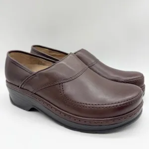 NWOT Klogs Womens Sonora Work Clog Brown Leather Non-Slip Classic Comfort Size 9