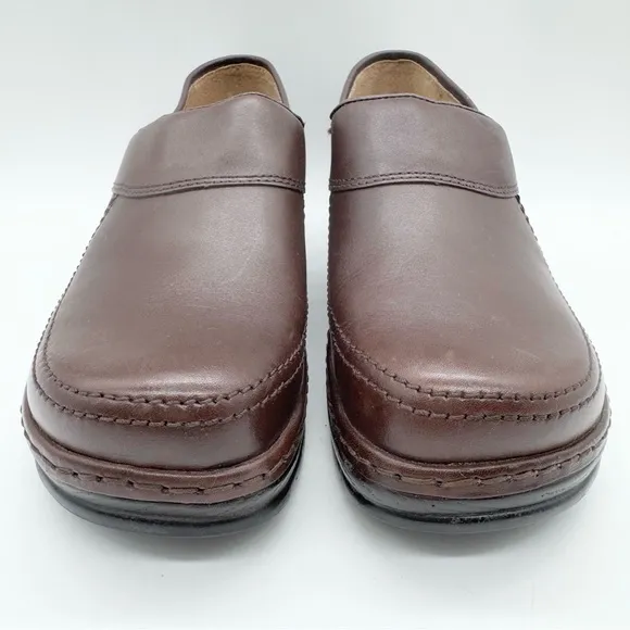NWOT Klogs Womens Sonora Work Clog Brown Leather Non-Slip Classic Comfort Size 9