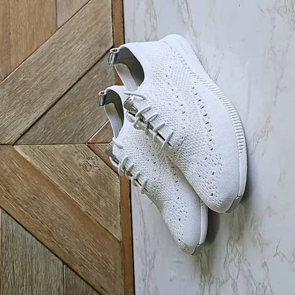 NWOT The Box Cole Haan 2.Zerogrand Women’s Stitchlite Wingtip Oxford Shoes.
