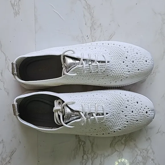 NWOT The Box Cole Haan 2.Zerogrand Women’s Stitchlite Wingtip Oxford Shoes.