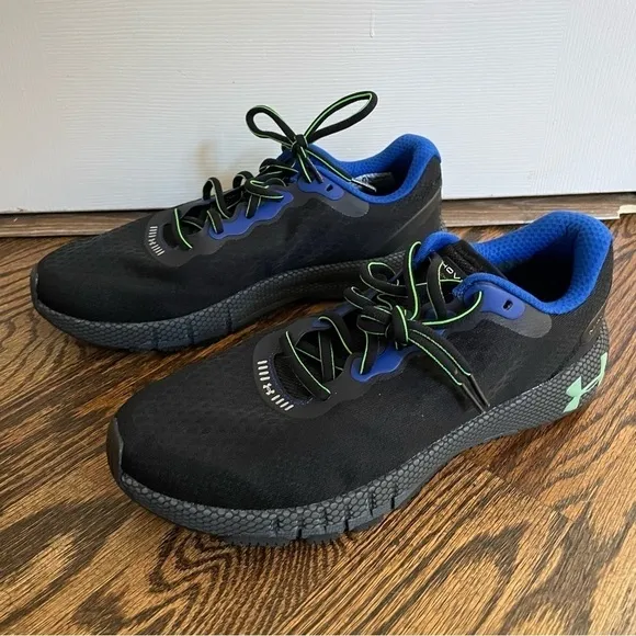 NWOT Under Armour HOVR Machina 2 Running Shoes Black Blue Mens