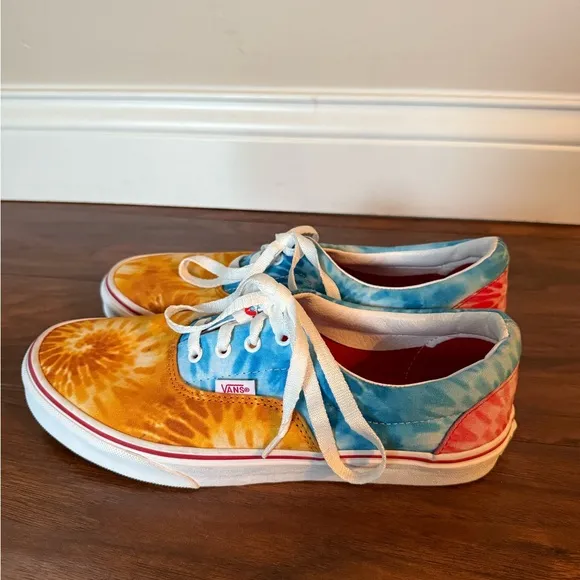 NWOT Vans Era Vibrant Tie-Dye Sneakers-Boys size 7, Women’s size 8