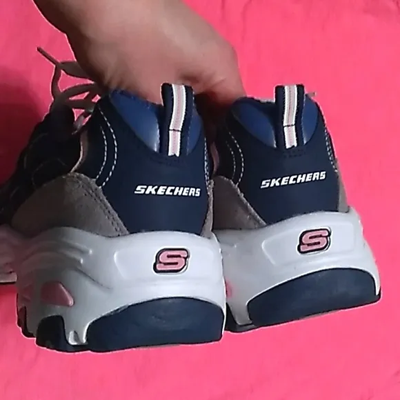 NWOT Women’s Skechers D'Lites blue shoes size 9