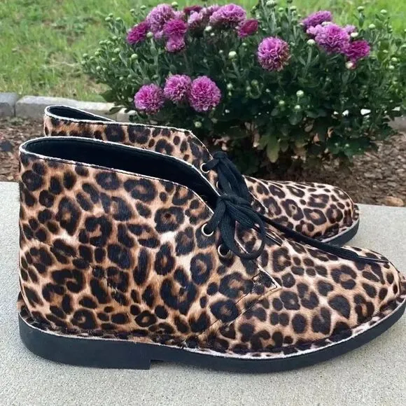 NWOT Clarks Original Desert Boot 2 Leopard Print