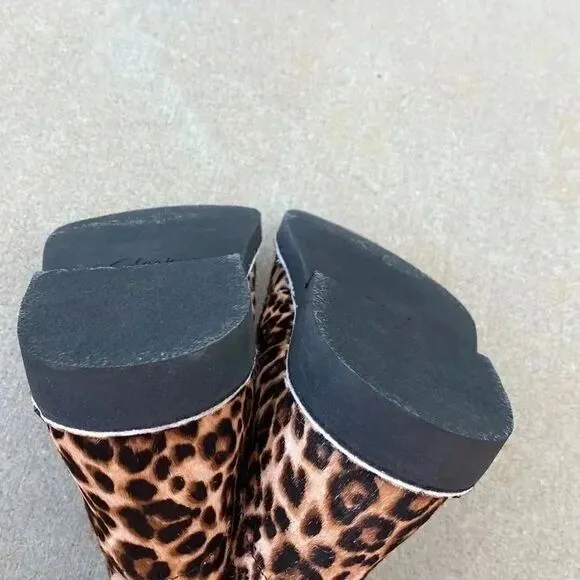 NWOT Clarks Original Desert Boot 2 Leopard Print