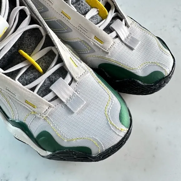 NWOT/NWOB Adidas Women's Exhibit B Candace Parker Mid Basketball Shoes