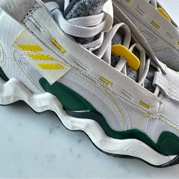 NWOT/NWOB Adidas Women's Exhibit B Candace Parker Mid Basketball Shoes